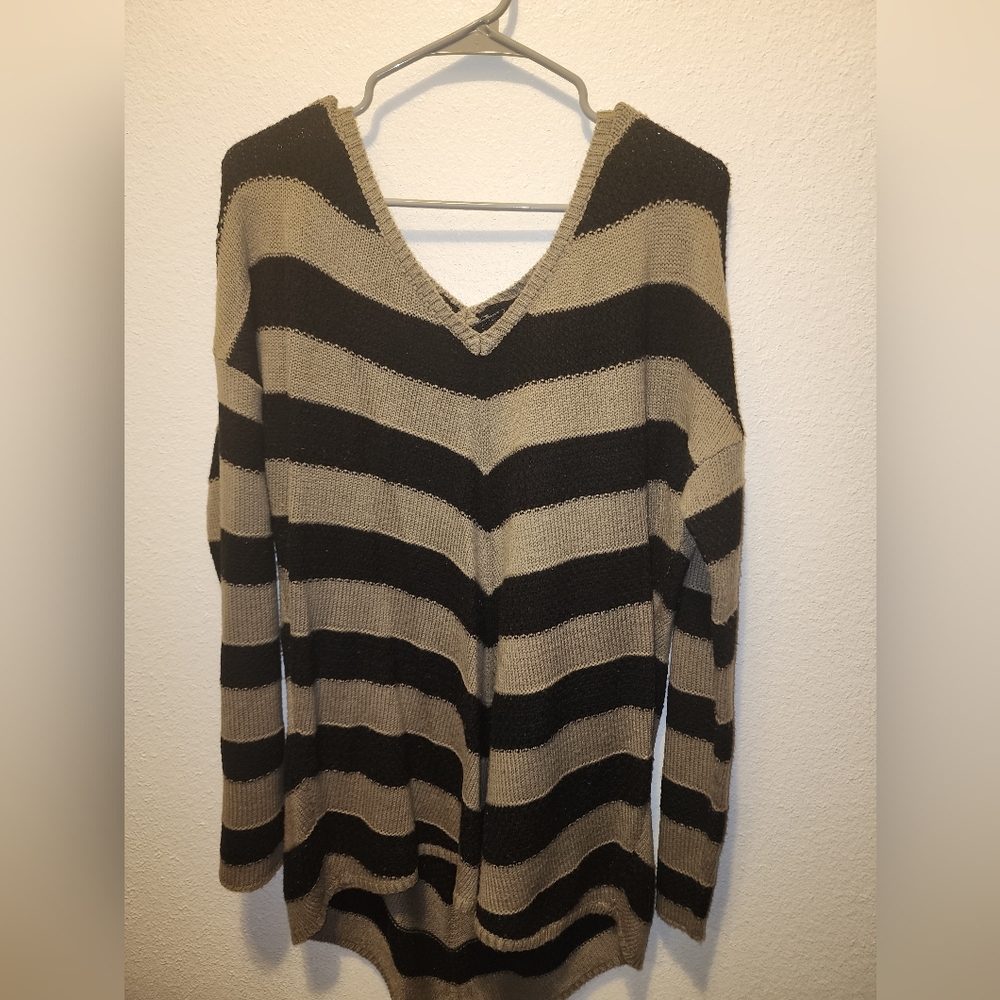Maurices hi-low striped sweater, size 2